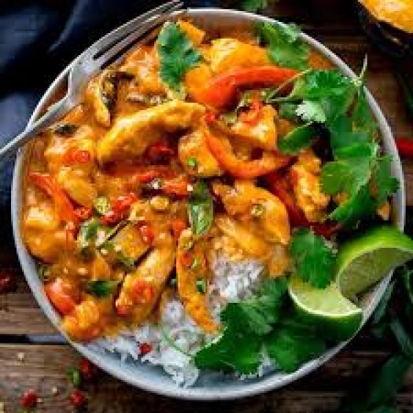 Chicken with Thai Red Curry/ Green Curry (5,6.11)