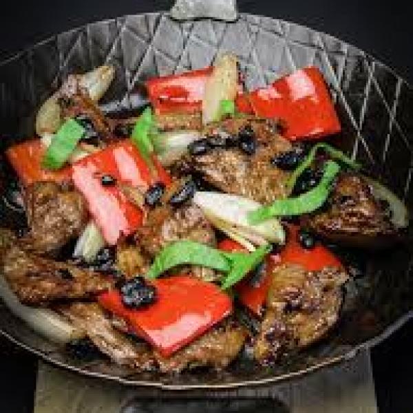 Duck with Black Bean Sauce (1,5,14)