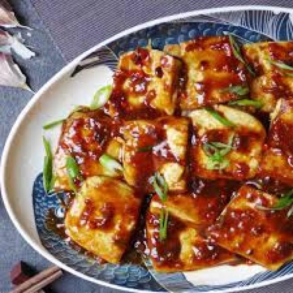 Tofu with Tasty Sauce (1,5,14)