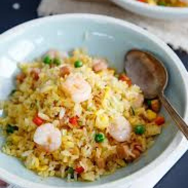 Yung Chow Fried Rice (2,3,14)